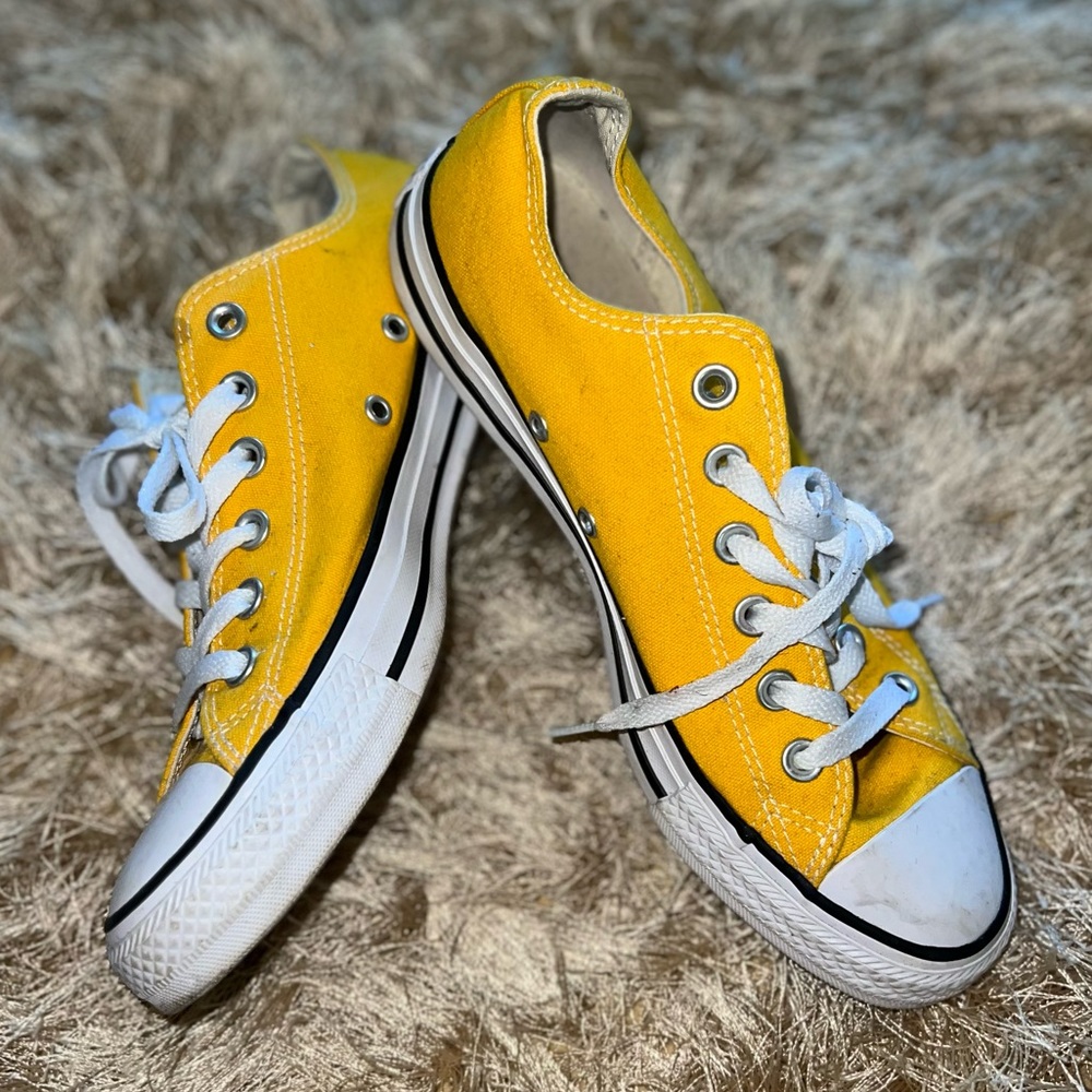 Converse Chuck Taylor All Star Lo Sneaker - Lemon Chrome